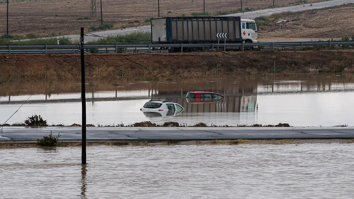 Dos muertos y tres desaparecidos por las lluvias torrenciales en España